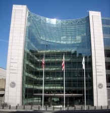 SEC Whistle-Blower Vote Postponed 