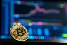 First U.S. Bitcoin ETF Sparks Concerns For Advisors